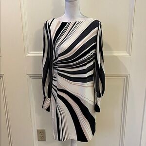 Elegant Black and White Swirl Long Sleeve Dress